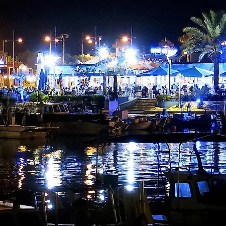 מלון Marina איה נאפה